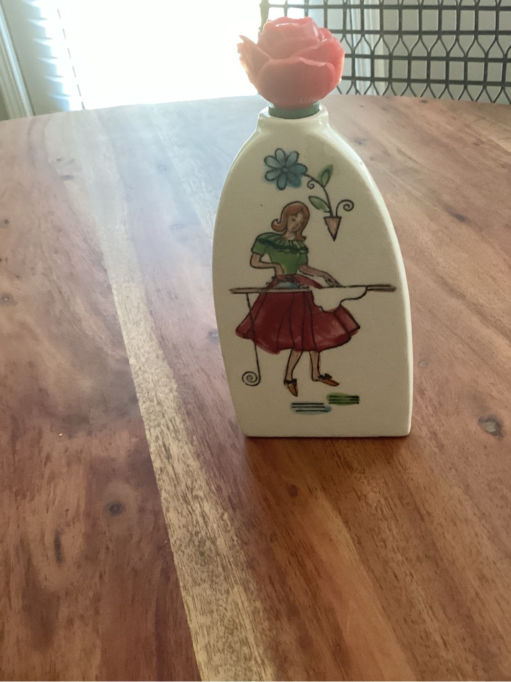 Vtg. Ceramic Highly collectible by vintage enthusiasts of pottery,laundry sprink - Picture 2 of 4